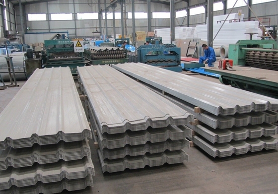 Capa de techo de acero corrugado Ppgi Ppgi Capa de techo de zinc corrugado Capa de techo de bobina Capa de techo de acero prepintado / Ppgi