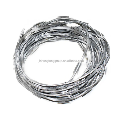 2.5±0.1mm Dia de alambre de núcleo. BTO22 Rollo de alambre de púas galvanizado de afeitar para cercas
