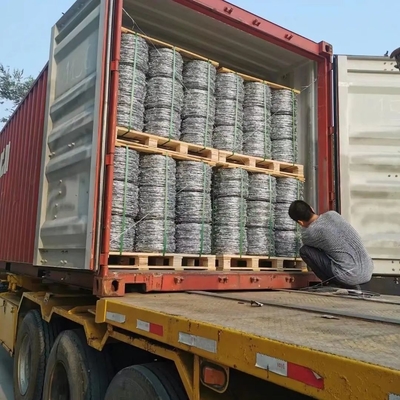 ASTM 6 8 9 10 12 14 18 20 alambre de púas galvanizado en caliente con longitud de la barra y requisitos del cliente de alambre de hierro