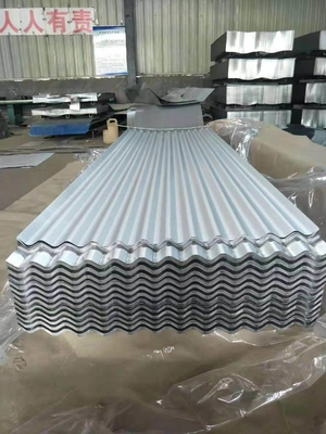 Clasificación de las hojas de hierro para techos Galvalume corrugado 0.2MM 0.3MM 0.44MM Hoja de aluminio de zinc para edificios residenciales / comerciales