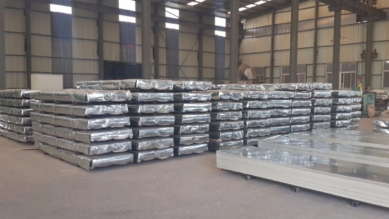 4*8 Hoja de techo de acero corrugado Galvalume Z30 a 275 g de zinc de aluminio recubierto con ASTM estándar y dureza media