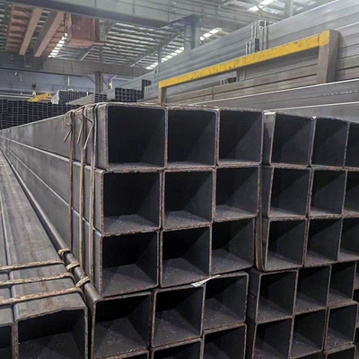 Tubo cuadrado galvanizado en caliente Tubo de hierro de 0,9 mm Tubo de Gi Tubo perforado revestido con polvo Tubo cuadrado de acero galvanizado estructural