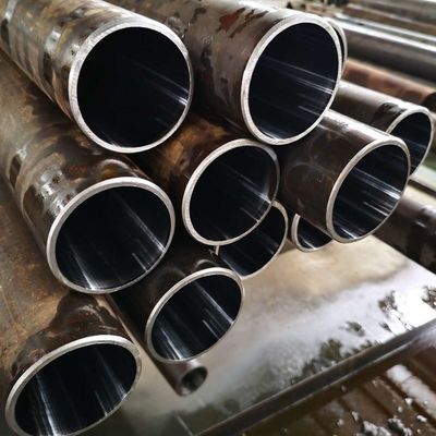 Tubo de acero al carbono sin costura de superficie rodada laminada en caliente para personalización Dn600 Sch40 Aplicaciones estructurales en la construcción