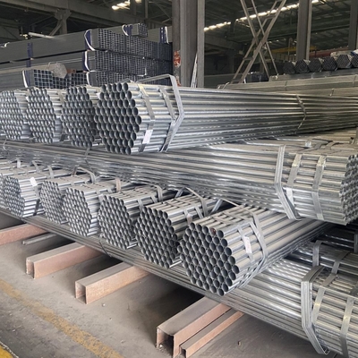 Q235b Tubo de acero galvanizado de soldadura redonda y sumergido en caliente Tubo de acero galvanizado de calibre 18 para ambientes de alta temperatura