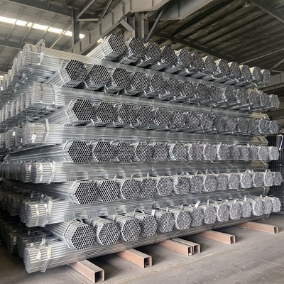 Q235b Tubo de acero galvanizado de soldadura redonda y sumergido en caliente Tubo de acero galvanizado de calibre 18 para ambientes de alta temperatura