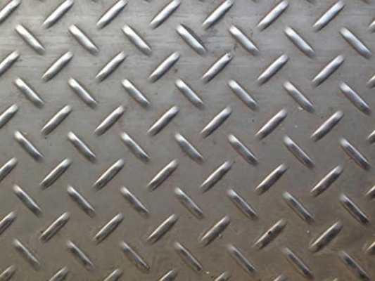 Hojas de acero al carbono a cuadros ST12 ST13 ST14 ST15 Placa de diamante en relieve con patrón tipo lágrima/T