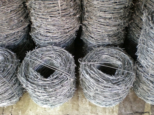 Largo de la barra 1.5cm-3.0cm alambre de hierro PVC recubierto o galvanizado alambre de afeitar Concertina con alta resistencia a la tracción