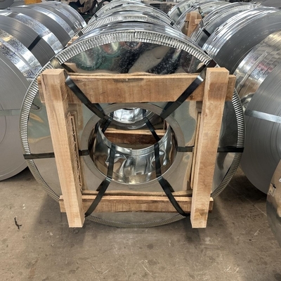 Hoja de acero en bobina JISG3302 SGCC Cinturado con zinc de 0,2 mm bobinas de hierro galvanizadas en caliente con gran espiga y /- Tolerancia del 1%