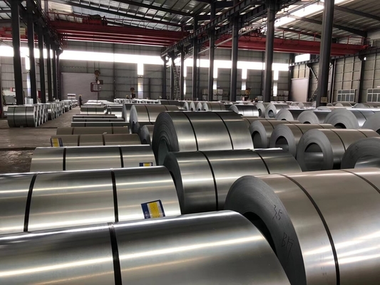 Tolerancia /- 1 % Hierro Z275 bobina de acero galvanizado Tamaños de bobina de acero alucinado Construcción de metal rodillos Galvalume bobina de acero