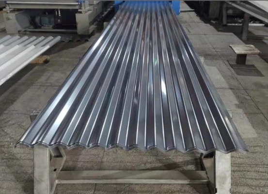 2001-3600mm Lámina de policarbonato corrugado de longitud para paneles de techo transparentes Acero galvanizado corrugado certificado ISO9001