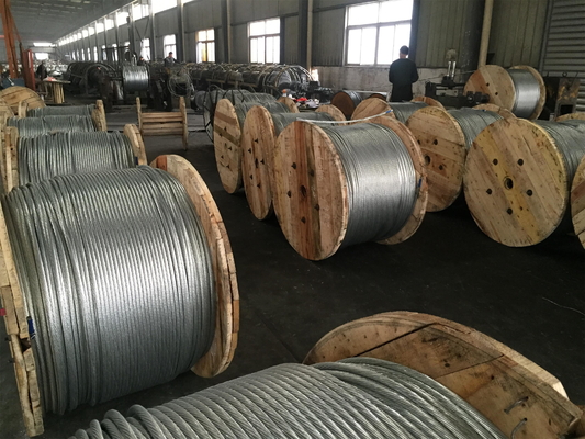 Peso de la bobina 10kg-800kgs/bobina 6x36 6x19 Tornadora grúa elevación cuerda de alambre de acero de costumbre de acero galvanizado de carbono CCS de corte libre