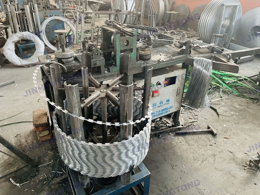 Hot Galvanizado 500m doble hebra de afeitar alambre de púas cerca alambre de alta resistencia a la tracción para mejorar la seguridad