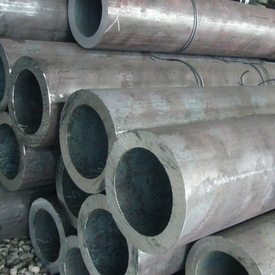Tubos de acero al carbono de 20 pulgadas certificados y diseñados para la durabilidad en entornos de infraestructura petrolera desafiantes