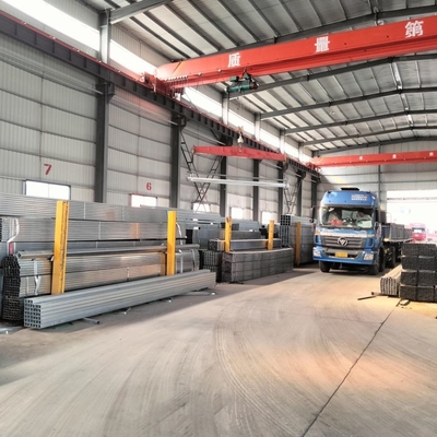 Suministro de tuberías de acero GI galvanizadas con sección hueca rectangular con estructura de construcción