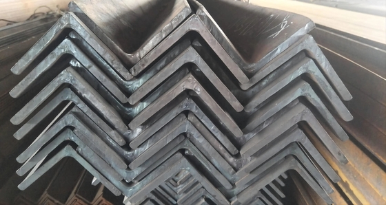 Procesamiento estándar ASTM de perforación de barras de acero con ángulo igual para la serie S235JR-S335JR de 3 a 24 mm de grosor