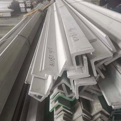 Extrusión de ángulo recto de acero inoxidable 1,5 mm 1,6 mm L Barra de acero en ángulo en forma de L para corte Estándar AiSi ASTM DIN EN GB JIS bs