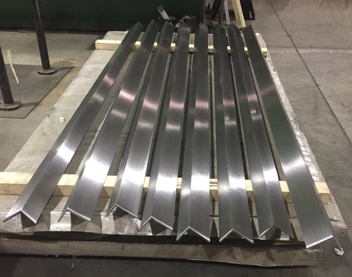 Esquina de metal de acero inoxidable para 50*50*3 316 304 Esquina de hierro de grado 200Series/300Series/400Series/500Series/600Series