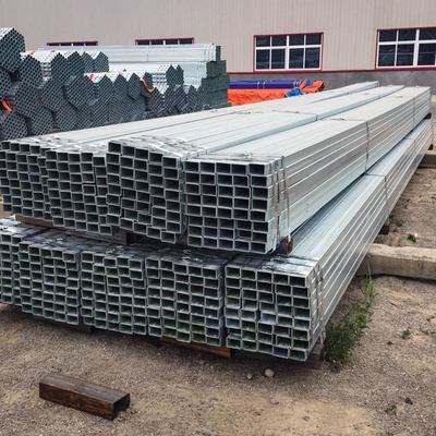 B X42 X52 X60 X70 Calidad de acero al carbono 0,5-2,0 mm de espesor de pared de acero galvanizado laminado en caliente tubo cuadrado para entrega líquido