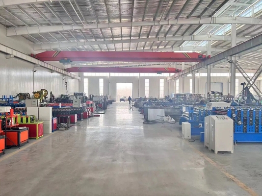 Canales de acero de hierro de carbono de tipo U sin aleación laminados en caliente para soporte estructural en materiales de construcción