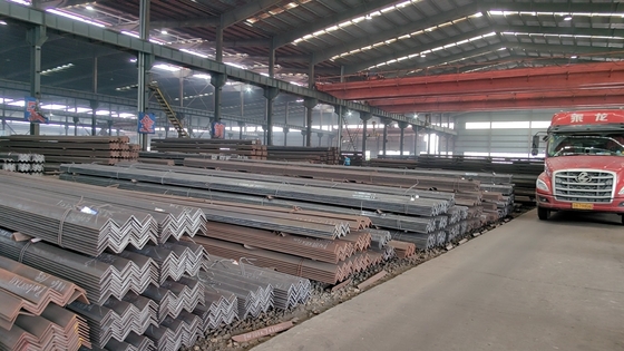 6 Barras de ángulo igual/Ángulo MS/Acero galvanizado para materiales de construcción