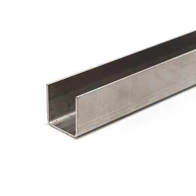 Directamente suministrar tamaño personalizado SS Bar de canal laminado en frío 2 * 2 mm Perforado grueso canal de acero inoxidable para muebles