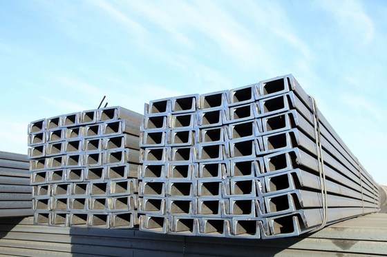 2024 Canal de acero en forma de U de acero galvanizado estructural personalizado para edificios comerciales no perforados