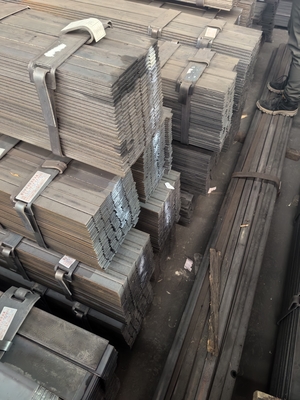 Acero de carbono ligero de barra plana rectangular Q195/Q235/Q215/Q235/Q345/20Cr/40Cr/20CrMo/35CrMo/42CrMo para materiales de construcción