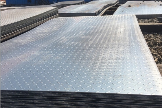 Buen precio SS400 Q235 Q345 Acero al carbono Patrón de lágrima de gota Placa cuadrada Galvanizado Placa cuadrada / Hojas hojas de placa cuadrada