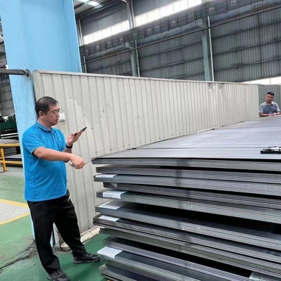 Placa de acero de hierro laminada en caliente laminada en frío Placa de carbono en cuadros negra Placas de 1,5 mm para construcción
