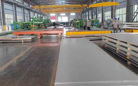 Aisi JIS Lámina de acero laminada en frío bobina 201 316 316L 430 304 Lámina de acero inoxidable para paneles de pared 0,4 mm de acero inoxidable