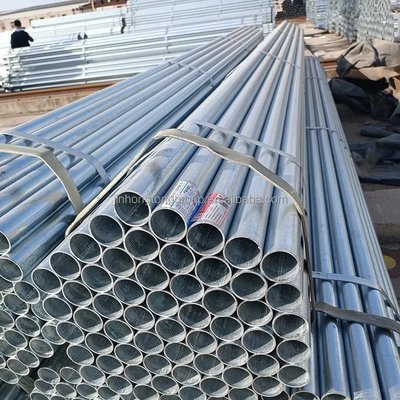 S235jr Ss400 A500 Tubos cuadrados de acero al carbono soldados y tubos cuadrados de acero de sección hueca cuadrados de acero negro