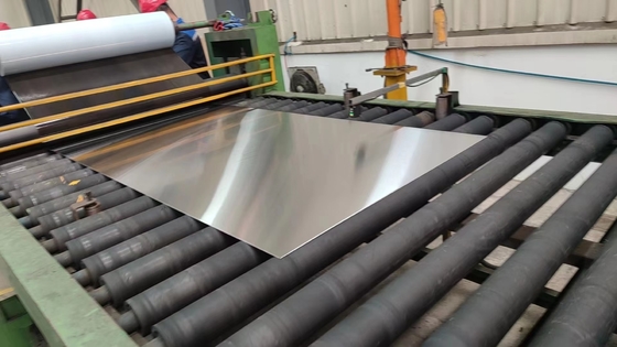 Placas y láminas de acero inoxidable: 2B, 201, J1, J2, 304, 304L, 316, 321 ideales para superficies planas, construcción y pantallas táctiles