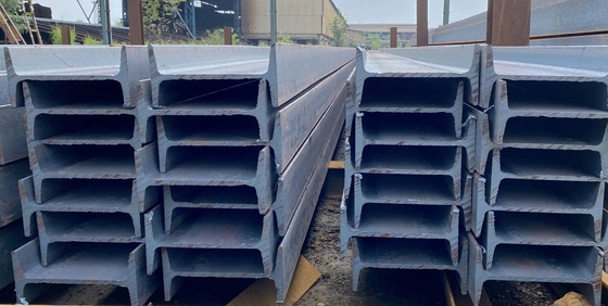 Material de construcción Casa de acero al carbono con vigas estructurales laminadas en caliente 10 X 10 6m de acero suave con vigas de sección H I