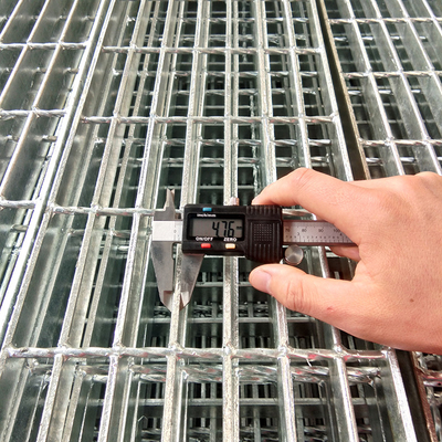 Rejas de acero galvanizado de pared de 3 mm canales de drenaje de metal Rejas de acero cubierta de zanja de pasarela CE Certificación ISO
