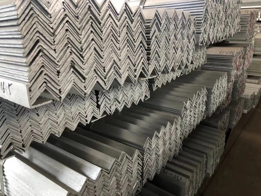 Venta directa de fábrica Ss400 Q235b S235 1080 Q345b 30x30x3mm Acero estructural de carbono Q235 Barras angulares de acero de hierro laminado en caliente